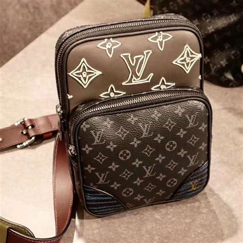 bague pour homme louis vuitton|louis vuitton men's sling bag.